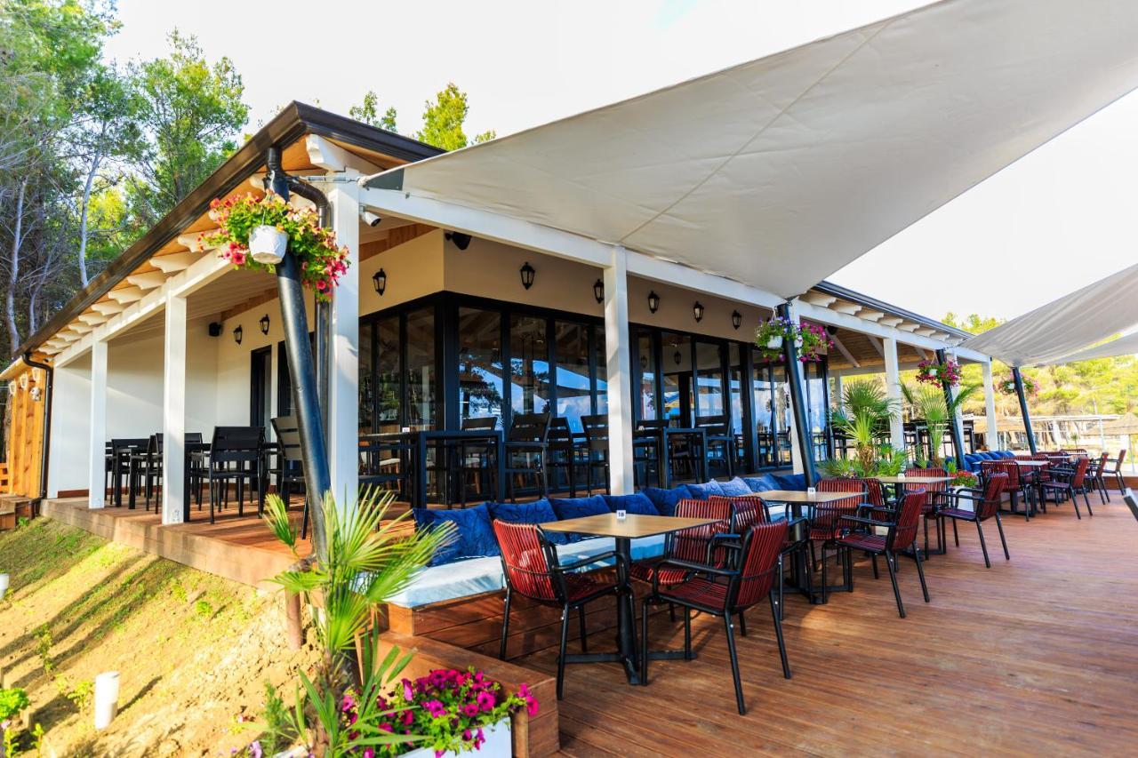 Ecuador Resort Zvernec Luaran gambar