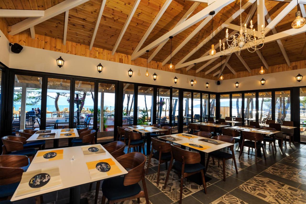 Ecuador Resort Zvernec Luaran gambar