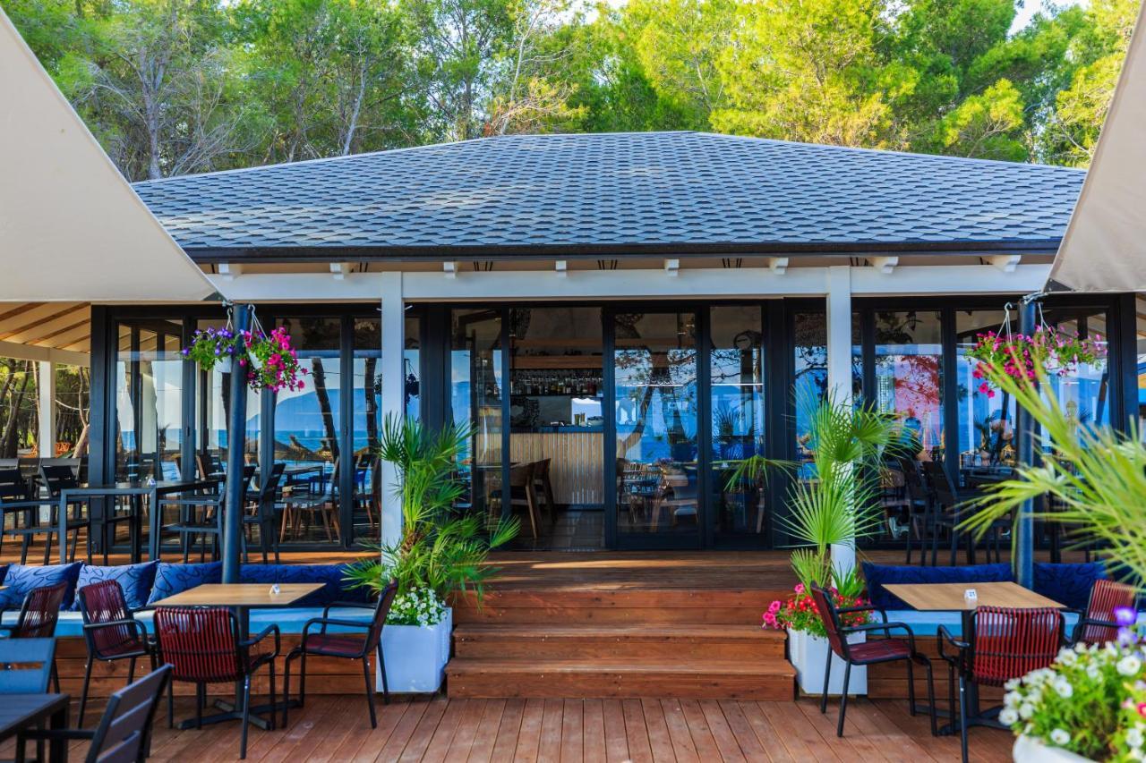 Ecuador Resort Zvernec Luaran gambar