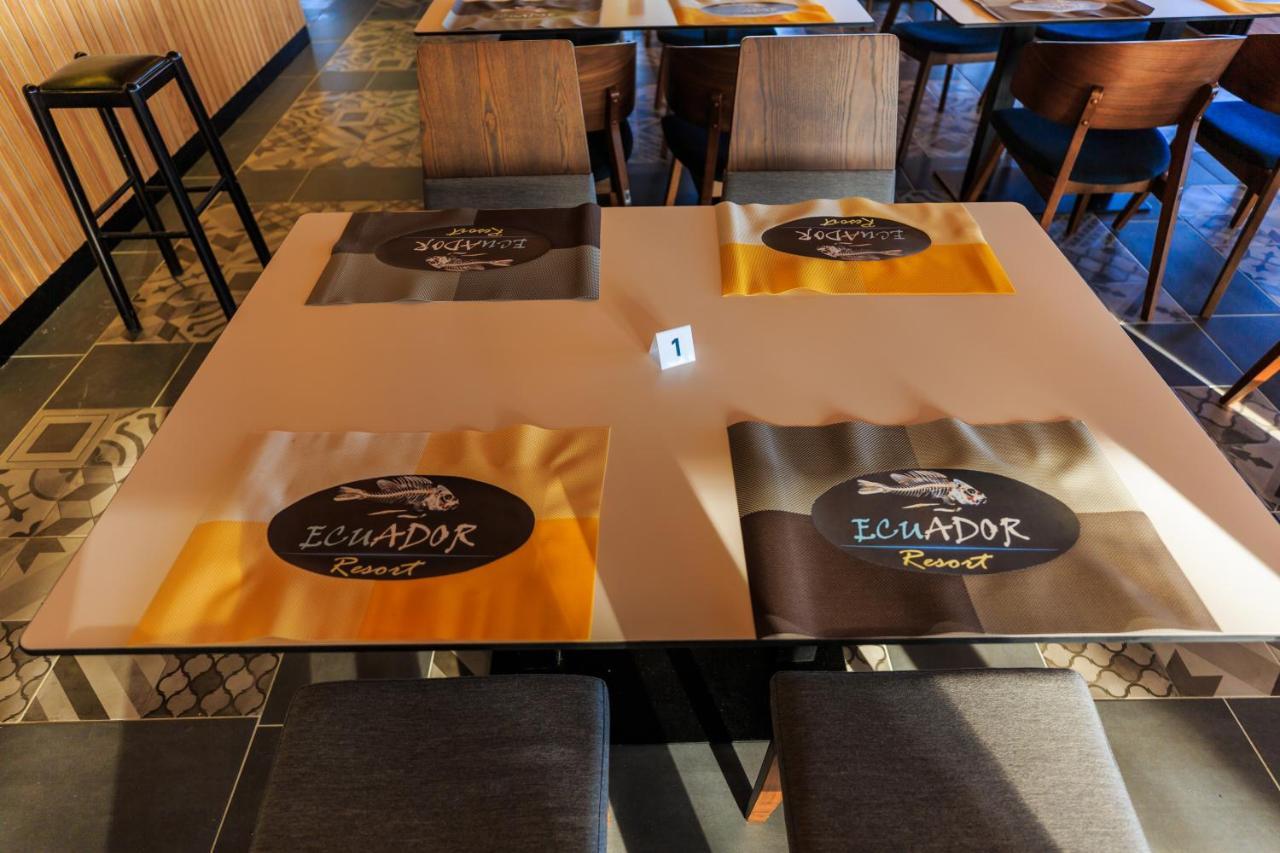 Ecuador Resort Zvernec Luaran gambar